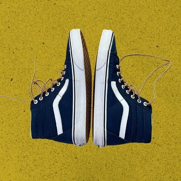 VANS SK8-hi Shoes - Picture 4 of 7